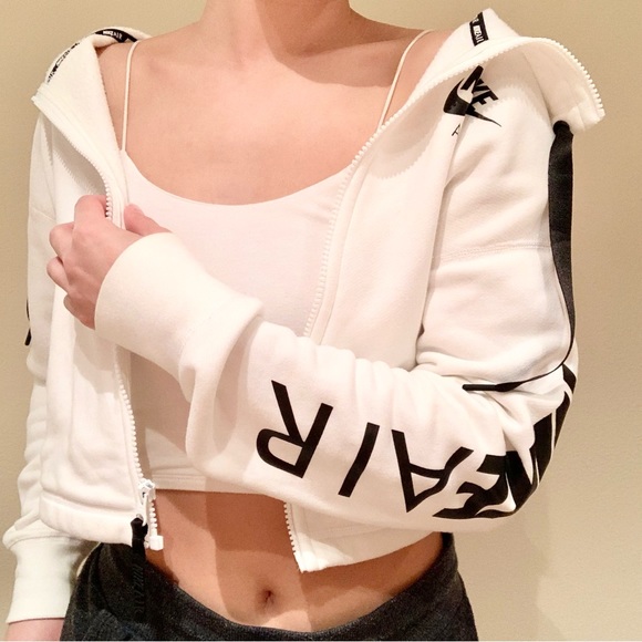 ✨ NIKE AIR FULL ZIP CROP HOODIE ✨ - Picture 1 of 7